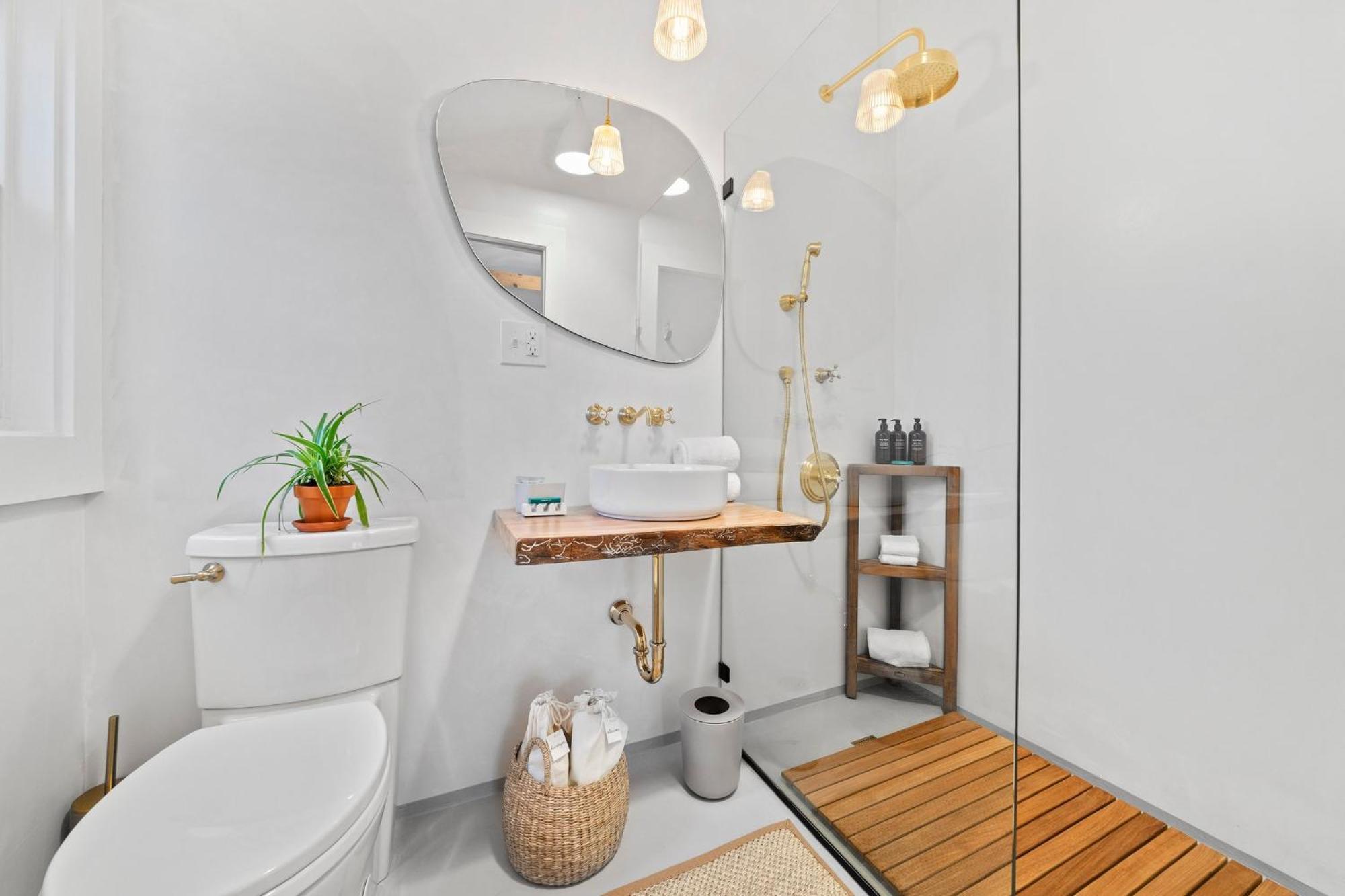 Sisu, A Boutique Motel بليموث المظهر الخارجي الصورة