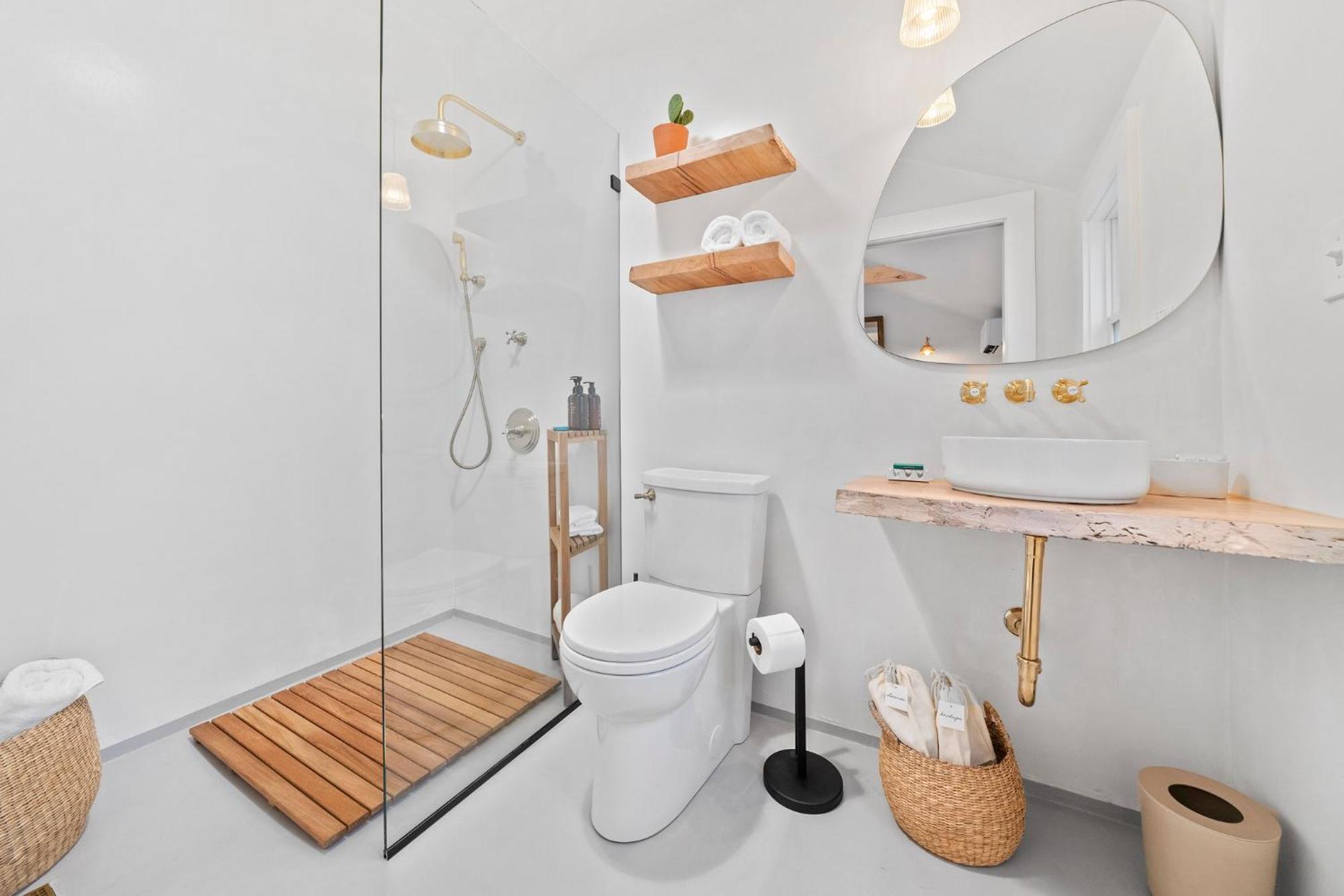 Sisu, A Boutique Motel بليموث المظهر الخارجي الصورة
